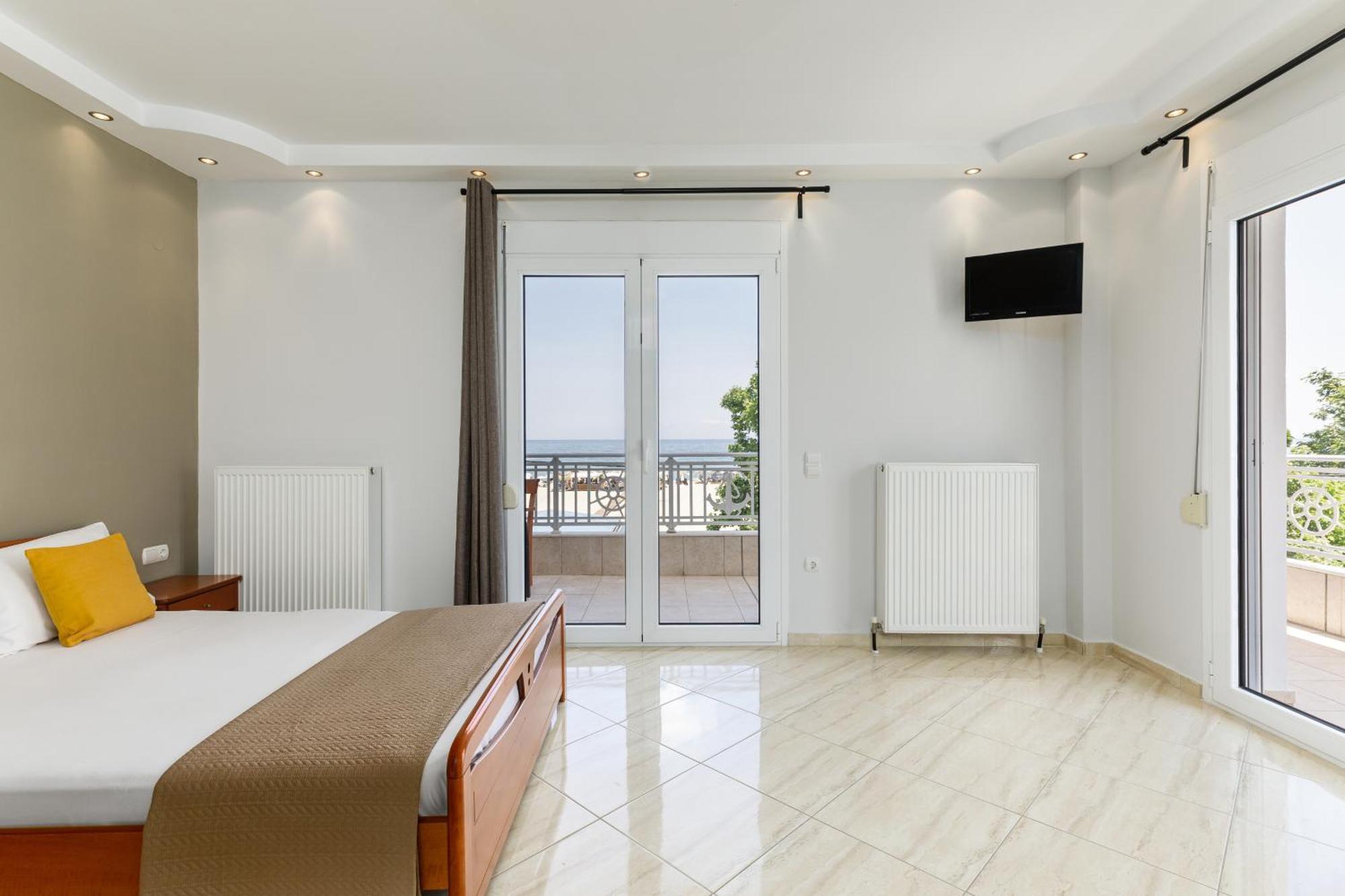 Agyra Seaview Hotel By Panel Hospitality 尼欧波洛伊 外观 照片