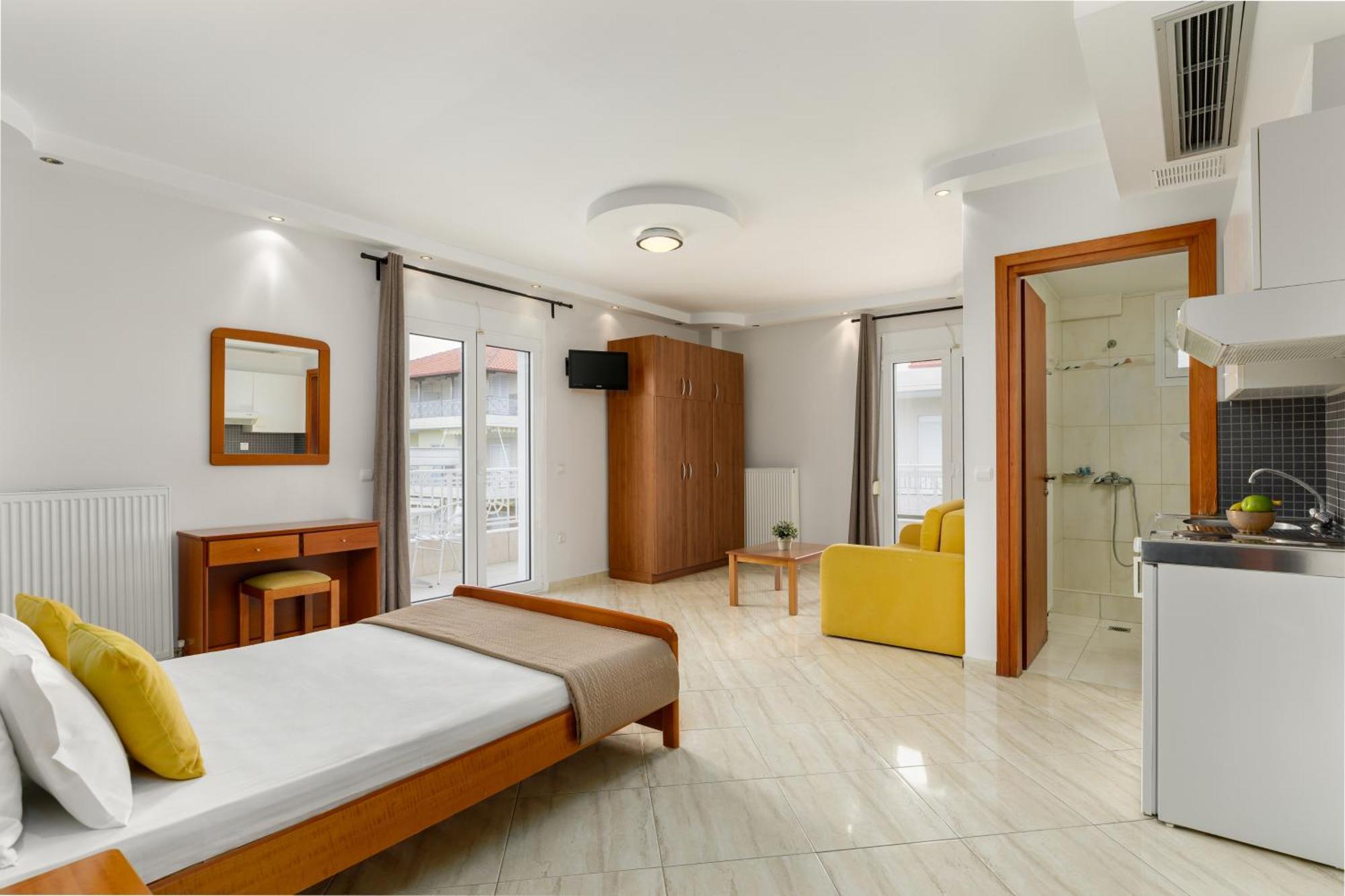 Agyra Seaview Hotel By Panel Hospitality 尼欧波洛伊 外观 照片